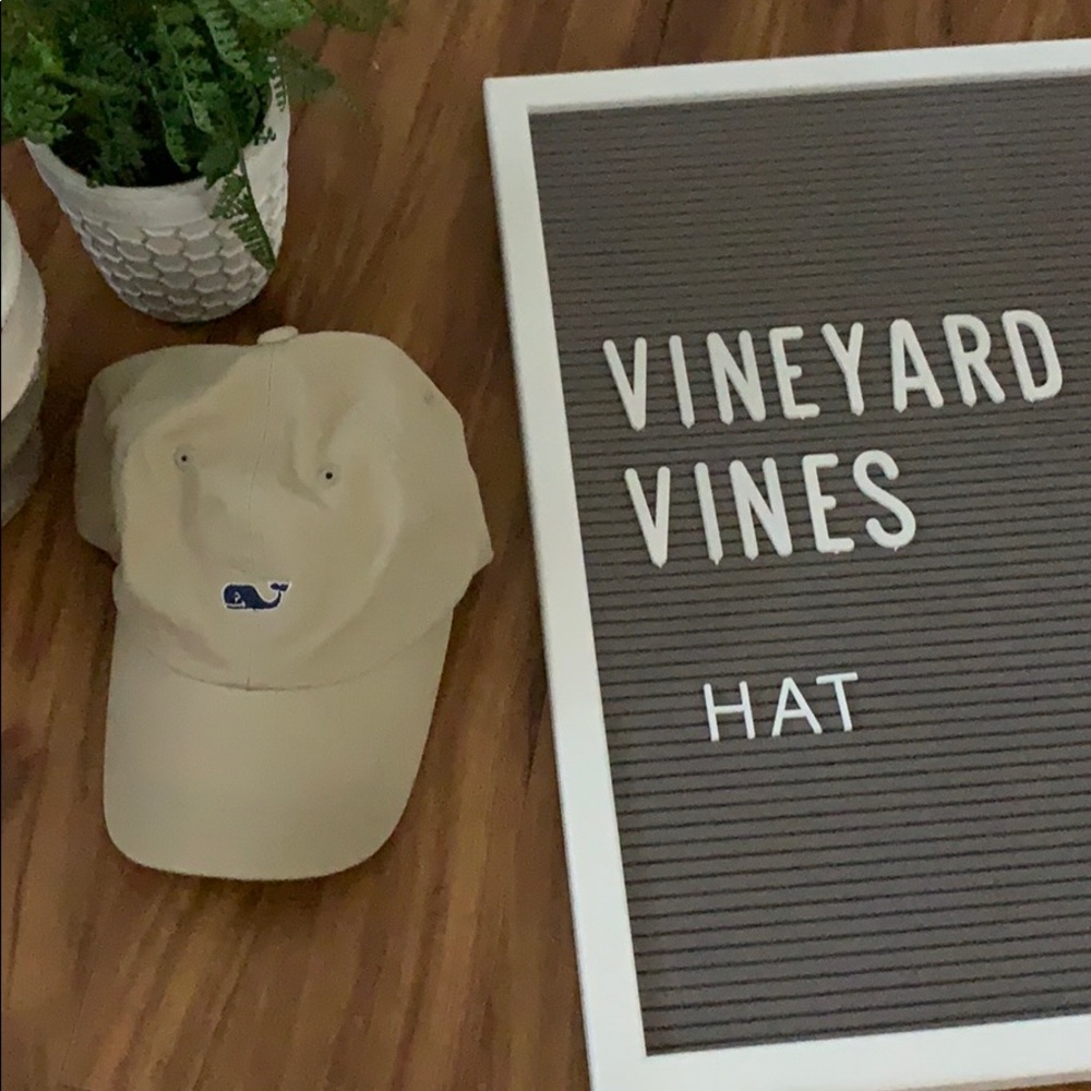 Women’s Vineyard Vines Hat